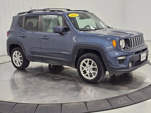 Used 2021 Jeep Renegade Latitude w/ Convenience Group image 7