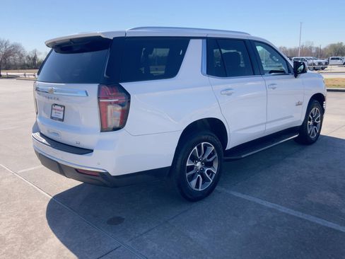 Used 2021 Chevrolet Tahoe LT w/ LT Signature Package image 8