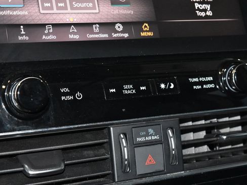 Used 2022 Nissan Armada SL image 13