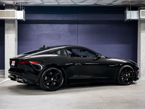 Used 2022 Jaguar F-TYPE Coupe RWD image 3