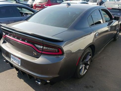 Used 2019 Dodge Charger Scat Pack w/ Plus Group RWD image 2