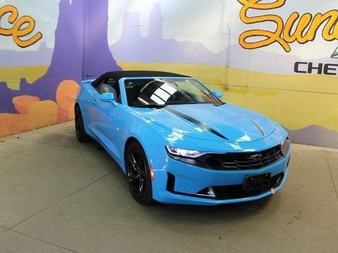Used 2023 Chevrolet Camaro LT image 2