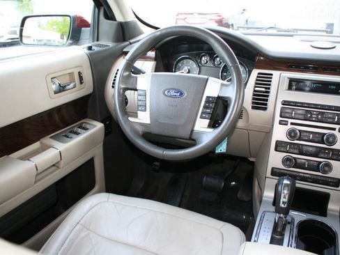 Used 2011 Ford Flex SEL w/ Rapid Spec Order Code image 16