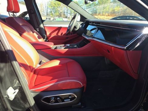 Used 2024 Jeep Wagoneer Launch Edition image 5