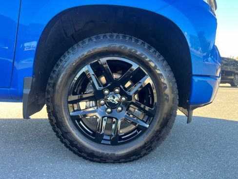 Used 2025 Chevrolet Silverado 1500 RST AWD/4WD image 5