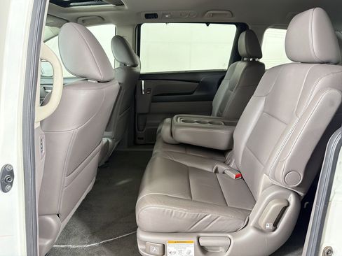 Used 2016 Honda Odyssey EX-L image 15