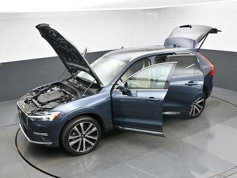 Used 2023 Volvo XC60 B5 Ultimate AWD/4WD image 53