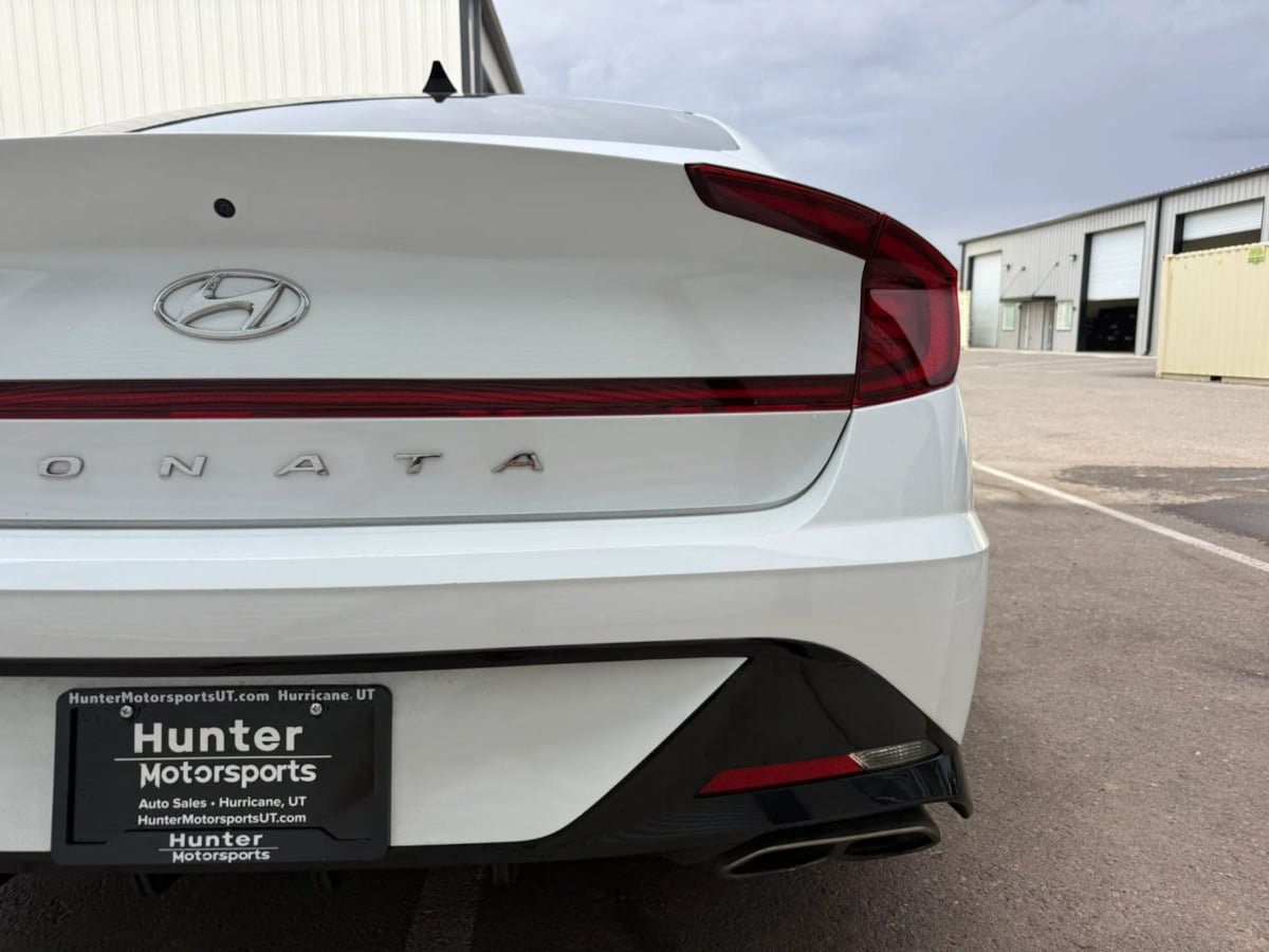 Used 2021 Hyundai Sonata SEL w/ Preferred Accessory Package FWD image 18