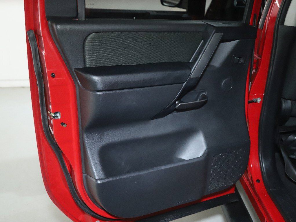 Used 2012 Nissan Titan S AWD/4WD image 14