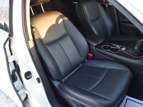 Used 2018 INFINITI Q50 Luxe w/ Essential Package (3.0T Luxe) image 28