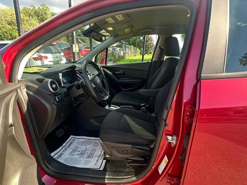 Used 2015 Chevrolet Trax LS AWD/4WD image 18