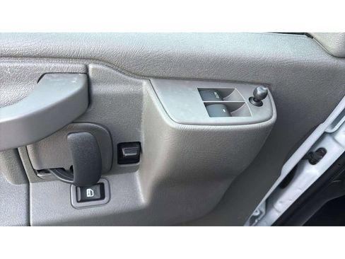 Used 2024 Chevrolet Express 2500 w/ Driver Convenience Package image 18