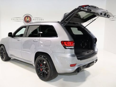 Used 2021 Jeep Grand Cherokee SRT w/ Trailer Tow Group IV image 26