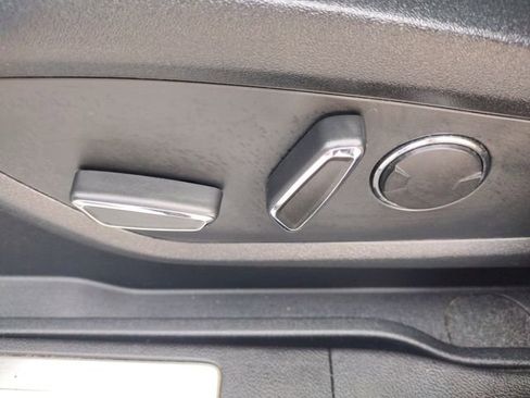 Used 2017 Lincoln MKC Reserve w/ Lincoln MKC Climate Package image 35