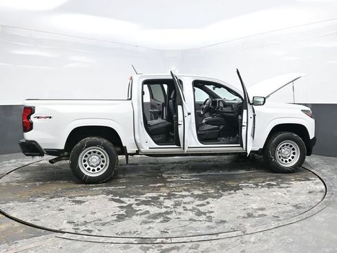 Used 2023 Chevrolet Colorado W/T w/ Advanced Trailering Package image 46