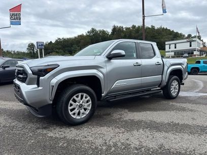 Used 2025 Toyota Tacoma SR5