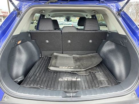Used 2022 Toyota Corolla Cross LE AWD/4WD image 17