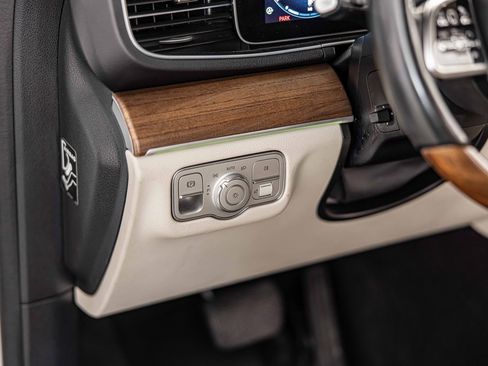 Used 2022 Mercedes-Benz GLE 450 4MATIC w/ Revised AMG Line Exterior image 22