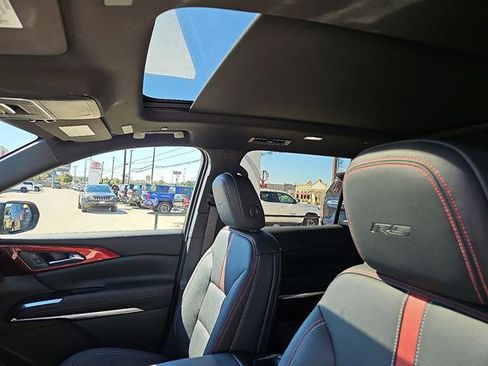 Used 2024 Chevrolet Traverse RS w/ LPO, Floor Liner Package image 12