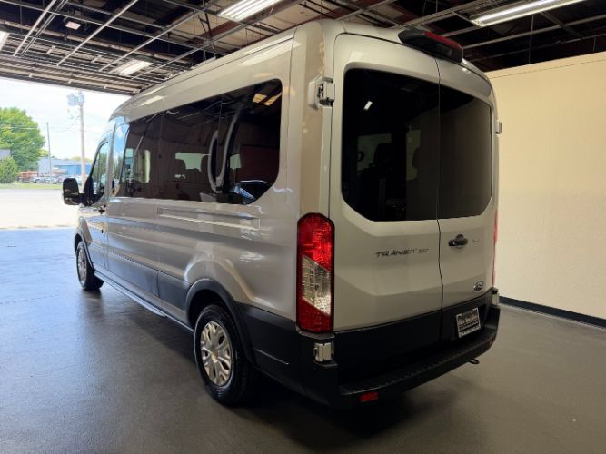 Used 2022 Ford Transit 350 XLT RWD image 2