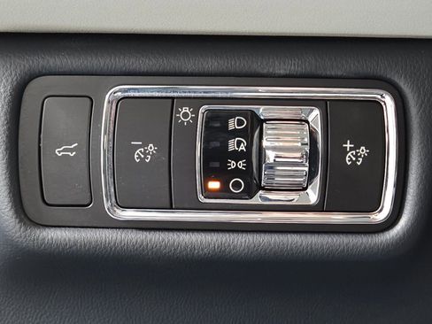 New 2026 Lincoln Aviator AWD image 24