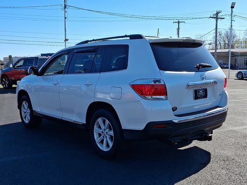 Used 2013 Toyota Highlander SE image 7