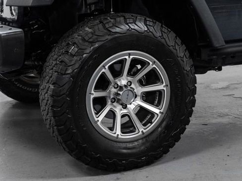 Used 2016 Jeep Wrangler Unlimited Rubicon image 50