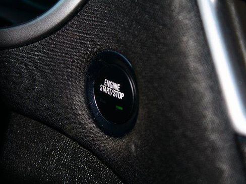 Used 2025 Chevrolet Malibu LT image 18