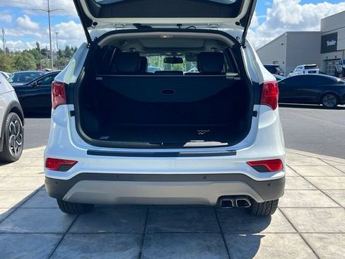 Used 2018 Hyundai Santa Fe Sport w/ Cargo Package AWD/4WD image 10