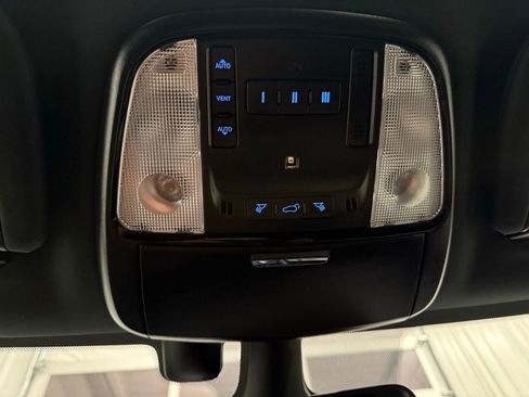 Used 2024 Dodge Durango GT image 31