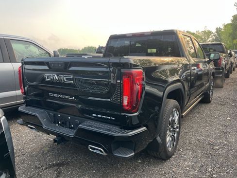 Used 2026 GMC Sierra 1500 Denali Ultimate AWD/4WD image 3