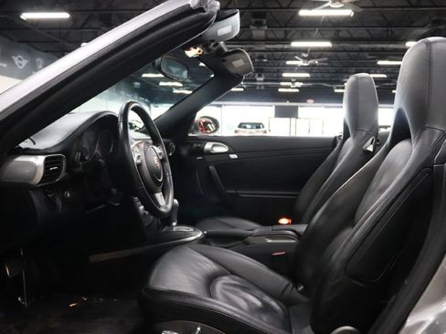 Used 2006 Porsche 911 Carrera 4S image 17