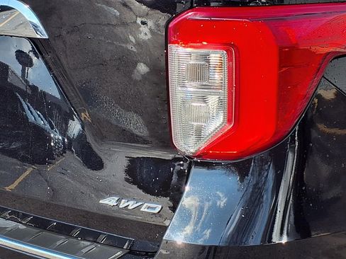 Used 2023 Ford Explorer Limited w/ Class IV Trailer Tow Package image 26