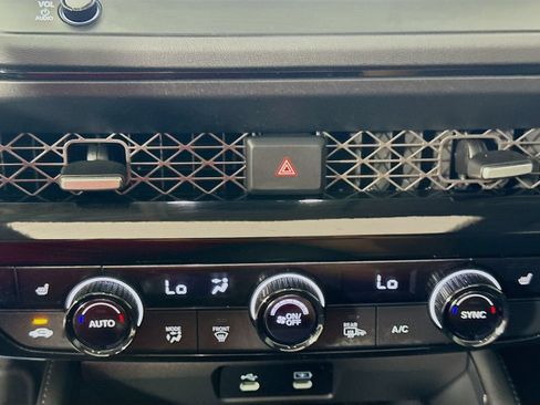 Used 2025 Honda Accord Touring image 18