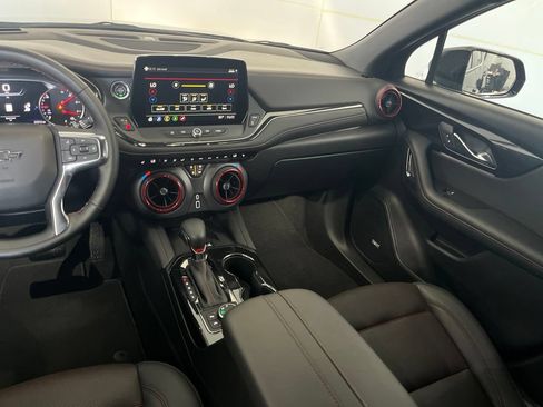 Used 2025 Chevrolet Blazer RS FWD image 33