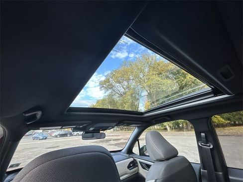 Certified 2025 Subaru Forester Premium image 24