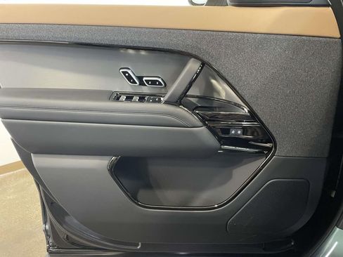 New 2026 Land Rover Range Rover Sport Dynamic SE AWD/4WD image 33