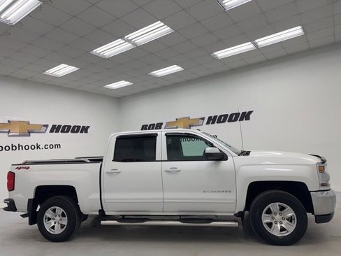 Used 2018 Chevrolet Silverado 1500 LT w/ All Star Edition image 4