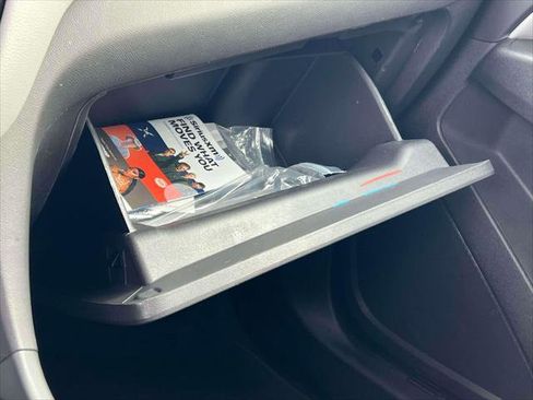 Used 2023 Chevrolet Equinox LS w/ LS Convenience Package image 28