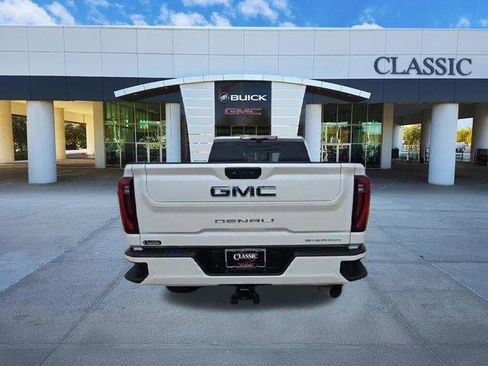 Used 2025 GMC Sierra 2500 Denali Ultimate AWD/4WD image 7