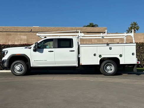 New 2026 GMC Sierra 3500 Pro w/ Convenience Package RWD image 7
