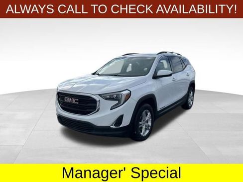 Used 2020 GMC Terrain SLE w/ Driver Convenience Package AWD/4WD image 3