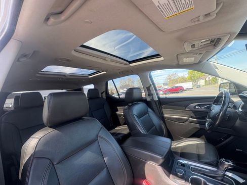Used 2019 Chevrolet Traverse Premier w/ Redline Edition AWD/4WD image 22