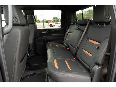 New 2026 GMC Sierra 2500 AT4 w/ AT4 Premium Plus Package AWD/4WD image 13