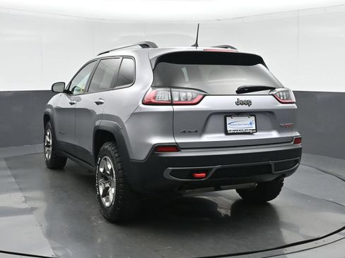 Used 2019 Jeep Cherokee Trailhawk AWD/4WD image 5