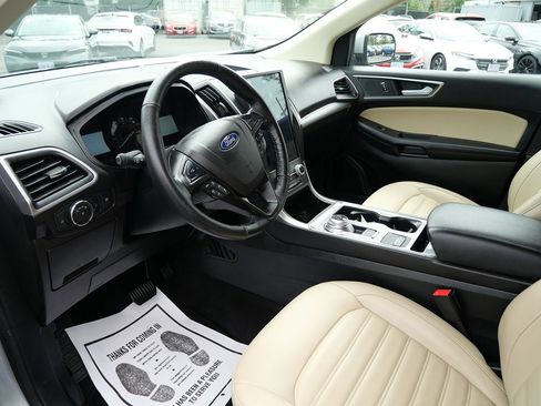 Used 2022 Ford Edge SEL AWD/4WD image 7