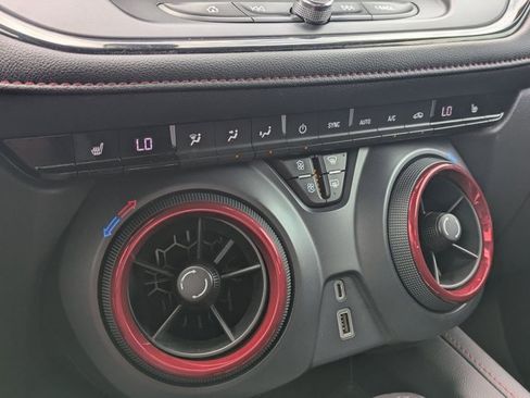 Used 2020 Chevrolet Blazer RS FWD image 13