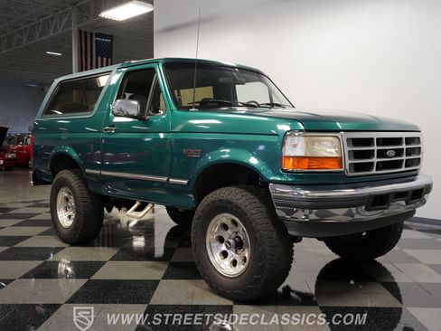 Used 1996 Ford Bronco XLT image 16