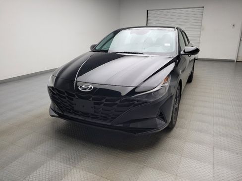 Used 2023 Hyundai Elantra SEL FWD image 15