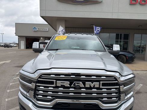 Used 2026 RAM 3500 Limited image 10